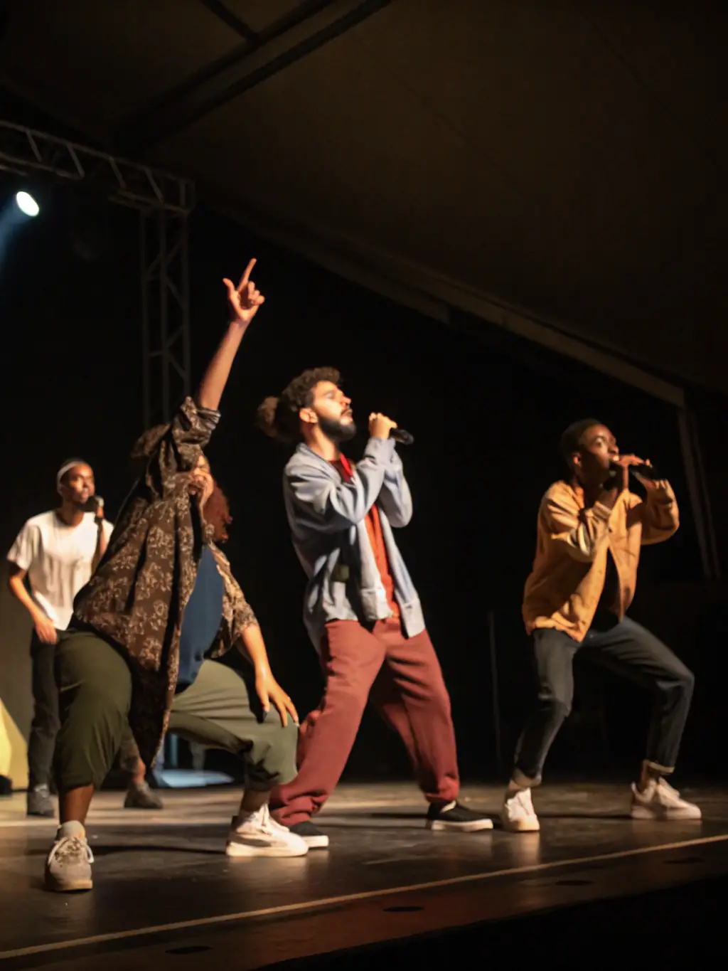 A dynamic image of a multidisciplinary performance organized by BALANCE ASSOCIATION, blending various art forms and captivating the audience with its innovative approach.